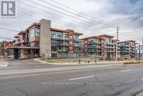 465 - 1575 Lakeshore Road W, Mississauga, ON - Outdoor With Balcony