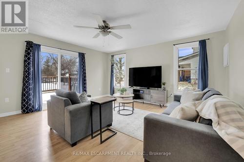 263 Orkney Street W, Haldimand, ON - Indoor Photo Showing Living Room