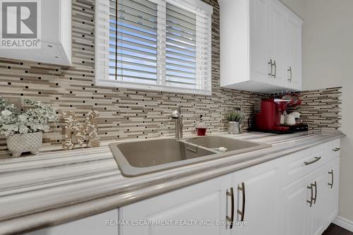 263 Orkney Street W, Haldimand, ON - Indoor Photo Showing Kitchen With Double Sink