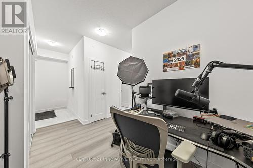 913 - 460 Dundas Street E, Hamilton, ON - Indoor Photo Showing Office