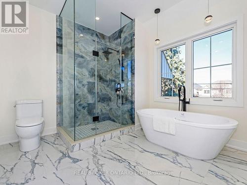 5538 Eaton Avenue, Burlington (Appleby), ON - Indoor Photo Showing Bathroom