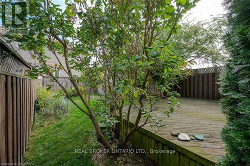 2189 Shorncliffe Boulevard, Oakville (1019 - Wm Westmount), ON - Outdoor