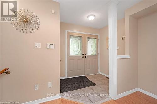 2189 Shorncliffe Boulevard, Oakville (West Oak Trails), ON - Indoor Photo Showing Other Room