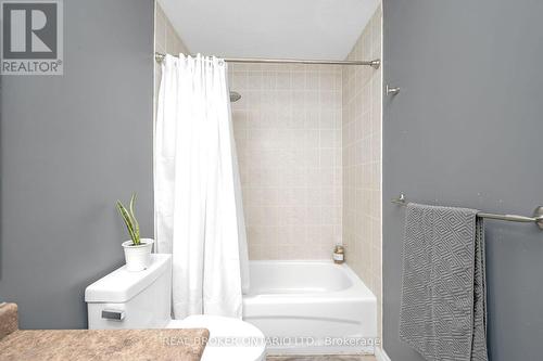 94 Rochefort Street, Kitchener, ON - Indoor Photo Showing Bathroom