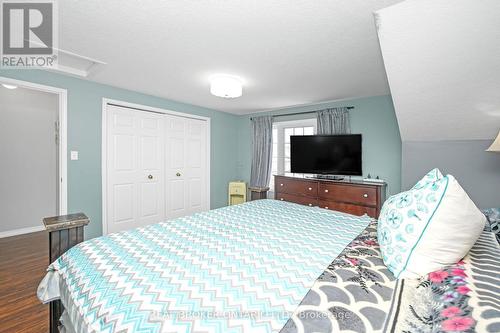 94 Rochefort Street, Kitchener, ON - Indoor Photo Showing Bedroom