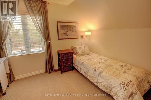 433 North Mary Lake Road, Huntsville (Brunel), ON - Indoor Photo Showing Bedroom