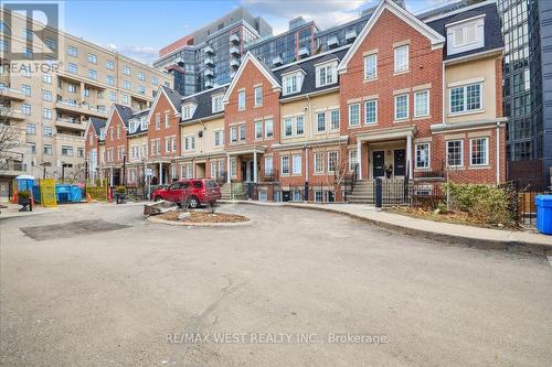 31 - 11 Niagara Street, Toronto, ON - Outdoor With Facade