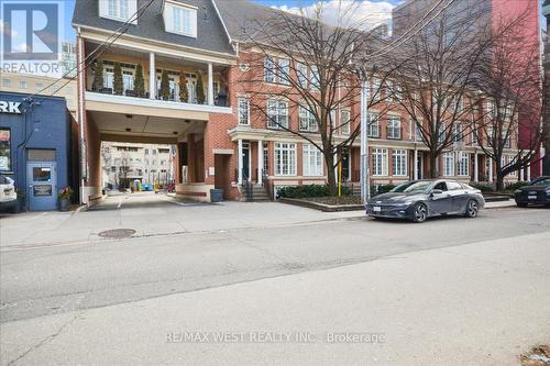 31 - 11 Niagara Street, Toronto, ON - Outdoor With Facade