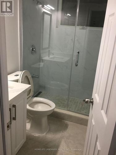 2 Adirondack Gate, Toronto, ON - Indoor Photo Showing Bathroom