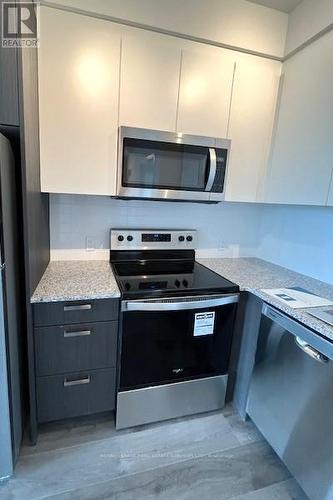 518 - 1010 Dundas Street E, Whitby, ON - Indoor Photo Showing Kitchen