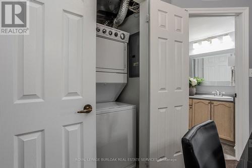 404 - 4015 Kilmer Drive, Burlington, ON - Indoor Photo Showing Laundry Room