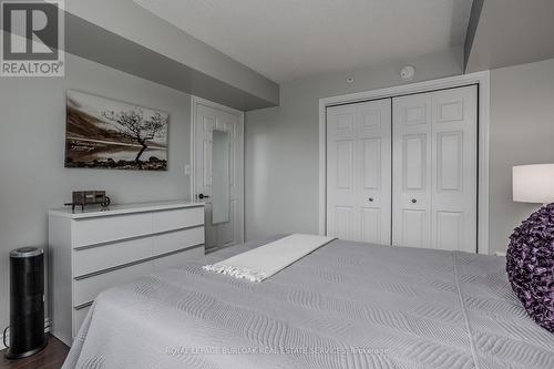 404 - 4015 Kilmer Drive, Burlington, ON - Indoor Photo Showing Bedroom