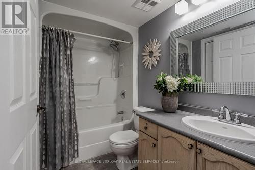 404 - 4015 Kilmer Drive, Burlington, ON - Indoor Photo Showing Bathroom