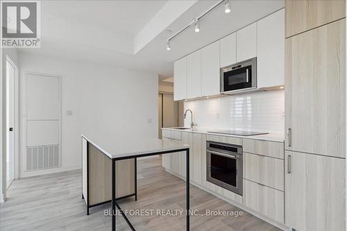 1301 - 220 Missinnihe Way, Mississauga (Port Credit), ON - Indoor Photo Showing Kitchen