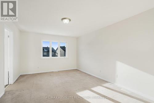 728 Nakina Way, Ottawa, ON - Indoor Photo Showing Other Room