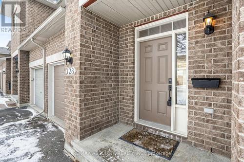 728 Nakina Way, Ottawa, ON - Outdoor