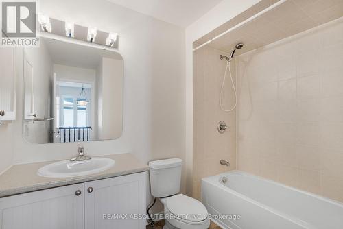 728 Nakina Way, Ottawa, ON - Indoor Photo Showing Bathroom