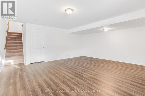 728 Nakina Way, Ottawa, ON - Indoor Photo Showing Other Room