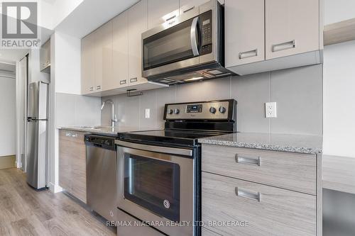 504 - 308 Lester Street, Waterloo, ON - Indoor Photo Showing Kitchen With Stainless Steel Kitchen With Upgraded Kitchen