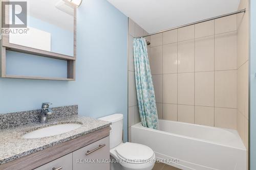 504 - 308 Lester Street, Waterloo, ON - Indoor Photo Showing Bathroom