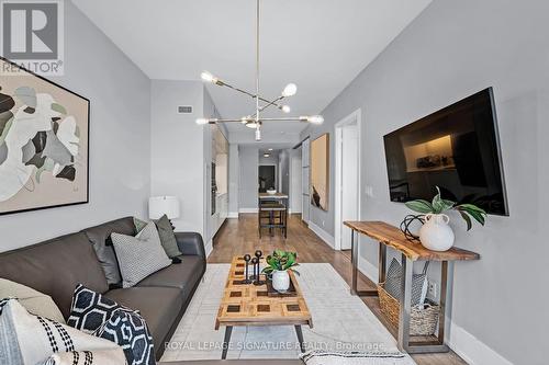 428 - 55 Merchants' Wharf, Toronto, ON - Indoor Photo Showing Living Room