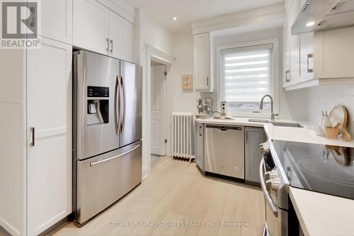 32 Appleton Avenue, Toronto, ON - Indoor Photo Showing Kitchen