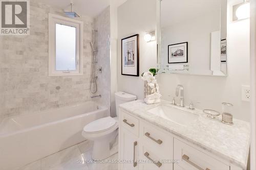 32 Appleton Avenue, Toronto, ON - Indoor Photo Showing Bathroom