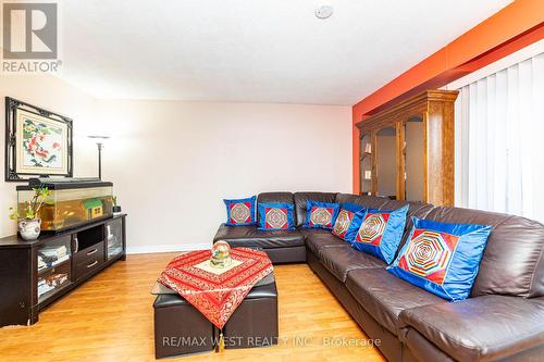 29 - 50 Blackwell Avenue N, Toronto, ON - Indoor Photo Showing Living Room