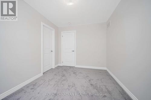 1327 Davis Loop, Innisfil, ON - Indoor Photo Showing Other Room