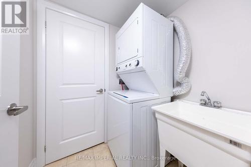 27 Mcgurran Lane, Richmond Hill, ON - Indoor Photo Showing Laundry Room