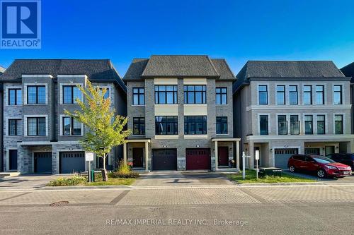 27 Mcgurran Lane, Richmond Hill, ON - Outdoor With Facade