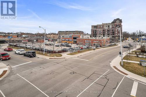 21 - 70 Eastwood Park Gardens, Toronto, ON - Outdoor With View