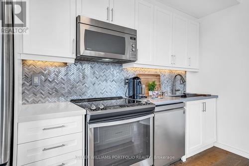 21 - 70 Eastwood Park Gardens, Toronto, ON - Indoor Photo Showing Kitchen With Stainless Steel Kitchen With Upgraded Kitchen