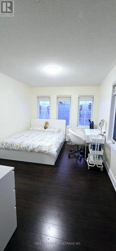 19 Garibaldi Drive, Brampton, ON - Indoor Photo Showing Bedroom