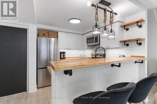 28 - 760 Lawrence Avenue W, Toronto, ON - Indoor Photo Showing Kitchen