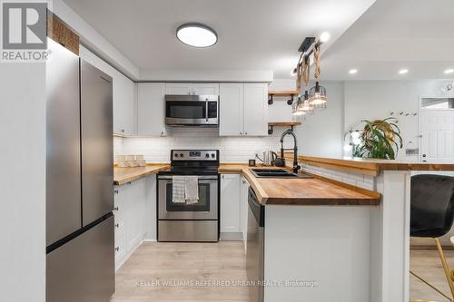 28 - 760 Lawrence Avenue W, Toronto, ON - Indoor Photo Showing Kitchen With Upgraded Kitchen