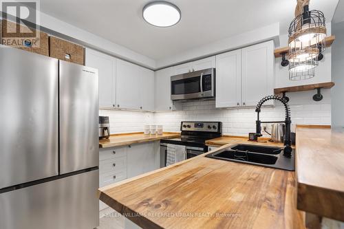 28 - 760 Lawrence Avenue W, Toronto, ON - Indoor Photo Showing Kitchen With Double Sink With Upgraded Kitchen