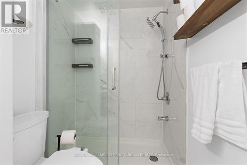 28 - 760 Lawrence Avenue W, Toronto, ON - Indoor Photo Showing Bathroom