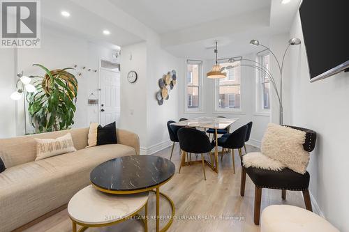 28 - 760 Lawrence Avenue W, Toronto, ON - Indoor Photo Showing Living Room