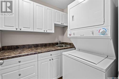 1226 Main Street, Saskatoon, SK - Indoor Photo Showing Laundry Room