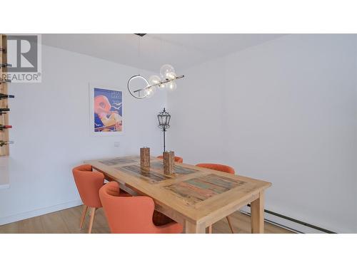 983 Bernard Avenue Unit# 306, Kelowna, BC - Indoor Photo Showing Dining Room