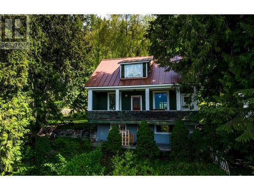 129 Maple Street, Revelstoke, BC - Outdoor