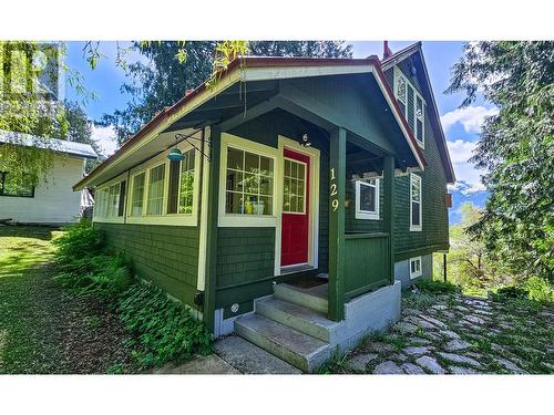 129 Maple Street, Revelstoke, BC - Outdoor