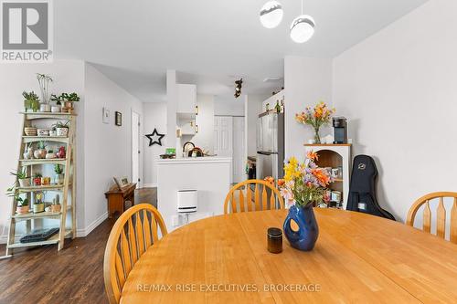 411 - 17 Eldon Hall Place, Kingston (Central City West), ON - Indoor Photo Showing Dining Room