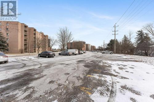 411 - 17 Eldon Hall Place, Kingston (Central City West), ON - Outdoor