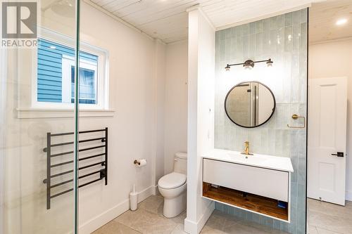 77 Hayward Avenue, St John'S, NL - Indoor Photo Showing Bathroom