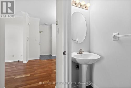 8 - 190 Rustic Hills Crescent, Ottawa, ON - Indoor Photo Showing Bathroom