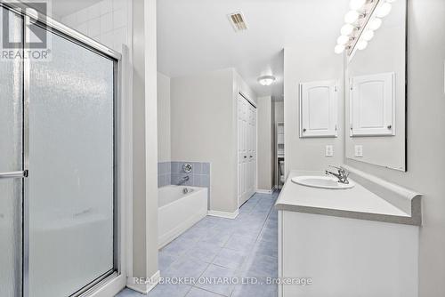 8 - 190 Rustic Hills Crescent, Ottawa, ON - Indoor Photo Showing Bathroom