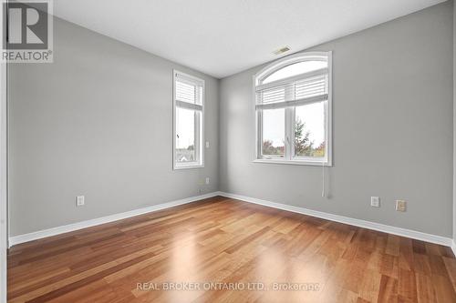 8 - 190 Rustic Hills Crescent, Ottawa, ON - Indoor Photo Showing Other Room