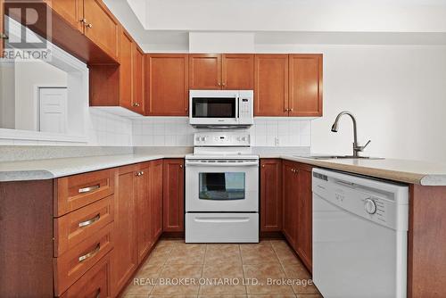 8 - 190 Rustic Hills Crescent, Ottawa, ON - Indoor Photo Showing Kitchen